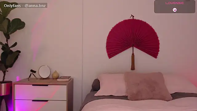 Annabnz online show from February 25, 12:22 am