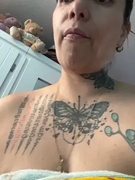 Snapshot of emperatrixsex chatting on September 29, 3:17 pm emperatrixsex online show from September 29, 3:17 pm