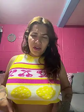 Snapshot of emperatrixsex chatting on May 25, 3:06 am emperatrixsex online show from May 25, 3:06 am