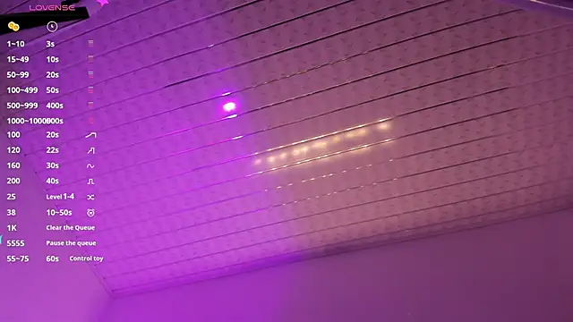 Snapshot of Zahra_milks chatting on November 23, 1:32 pm Zahra milks online show from November 23, 1:32 pm