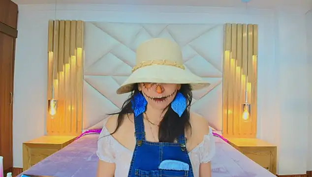 allie pearl online show from October 31, 11:51 am