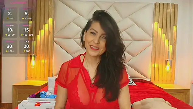 Snapshot of allie_pearl chatting on October 16, 12:02 pm allie pearl online show from October 16, 12:02 pm
