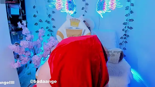 midnight angell online show from March 2, 3:51 am