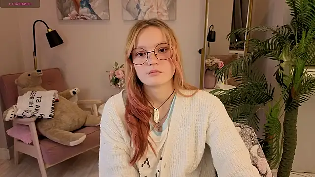 Ginger Emma online show from September 25, 2:23 pm