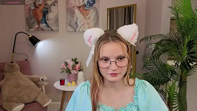 Ginger Emma online show from September 22, 8:48 pm