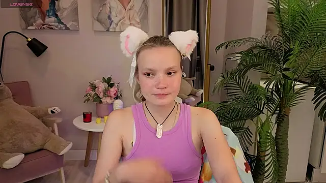 Ginger Emma online show from September 21, 9:09 pm
