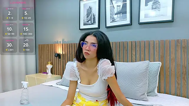 luna roja25 online show from September 9, 1:31 pm