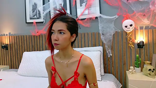 luna roja25 online show from October 27, 1:56 pm