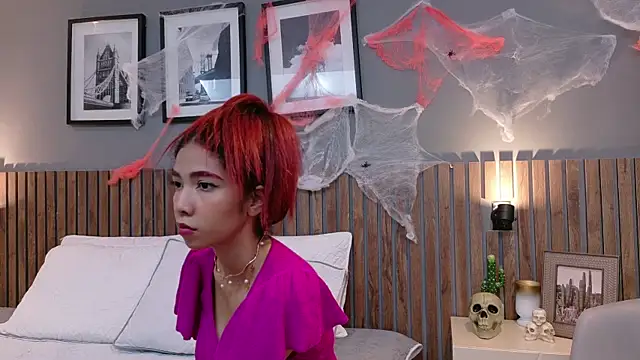 luna roja25 online show from October 17, 1:02 pm