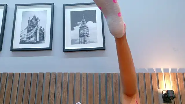 luna roja25 online show from January 5, 5:27 pm