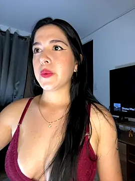 Snapshot of tianastone_ chatting on October 3, 2:04 am tianastone  online show from October 3, 2:04 am