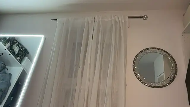KayleeBella online show from February 24, 8:53 pm