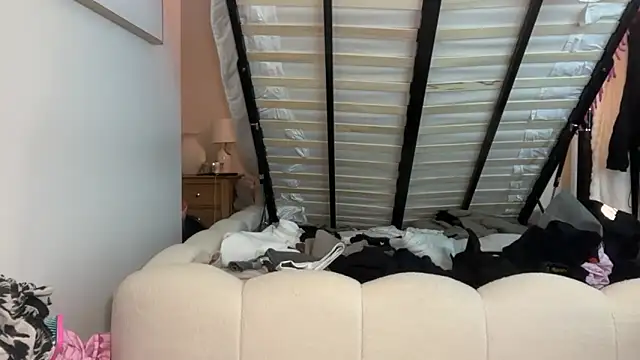 KayleeBella online show from March 11, 8:47 pm