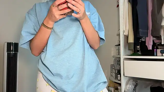 KayleeBella online show from April 5, 7:20 pm
