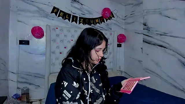 Ari and Storm online show from March 12, 1:37 pm