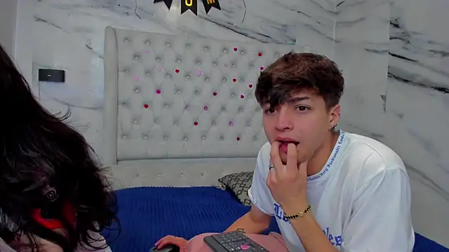 Ari and Storm online show from May 9, 4:54 pm