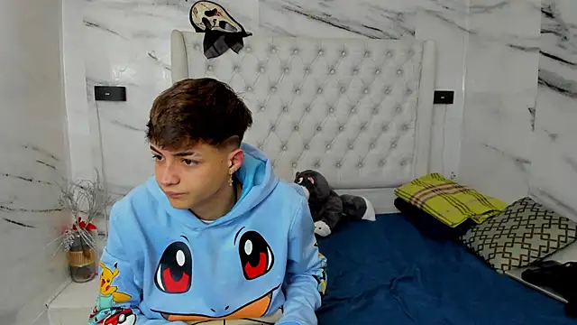 Snapshot of Ari_and_Storm chatting on January 11, 2:57 pm Ari and Storm online show from January 11, 2:57 pm