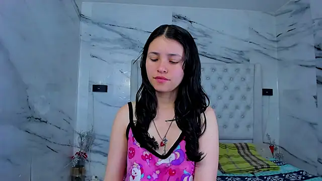 Ari and Storm online show from November 14, 11:47 am