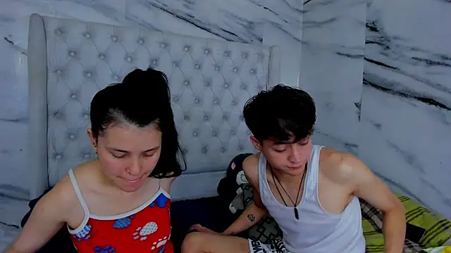 Snapshot of Ari_and_Storm chatting on February 1, 11:41 am Ari and Storm online show from February 1, 11:41 am