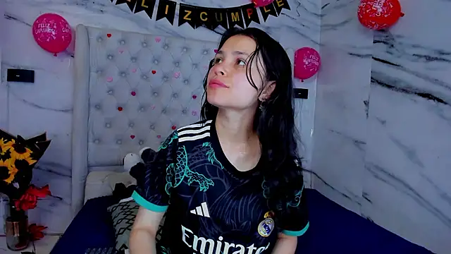 Snapshot of Ari_and_Storm chatting on February 13, 2:17 pm Ari and Storm online show from February 13, 2:17 pm