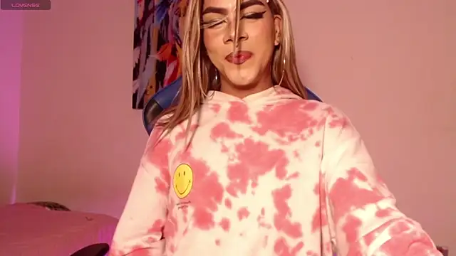 Snapshot of Antonella_copper chatting on November 24, 10:26 am Antonella copper online show from November 24, 10:26 am