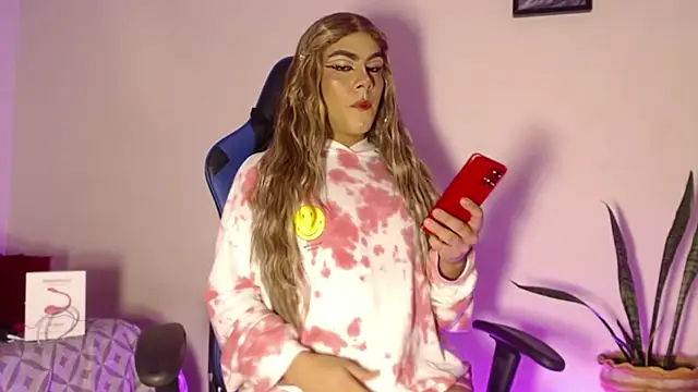 Snapshot of Antonella_copper chatting on November 7, 3:22 am Antonella copper online show from November 7, 3:22 am