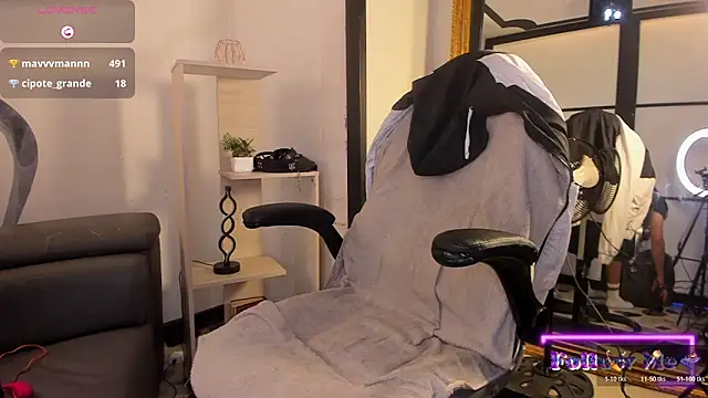 LiamDeep online show from November 30, 3:46 pm