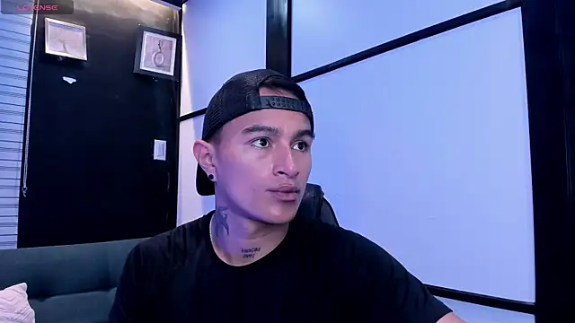 LiamDeep online show from October 7, 5:14 pm