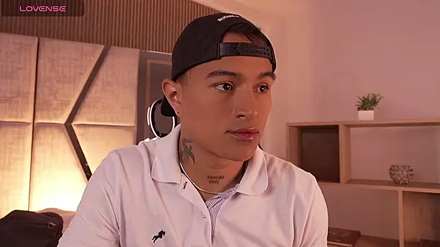 LiamDeep online show from January 14, 8:34 pm