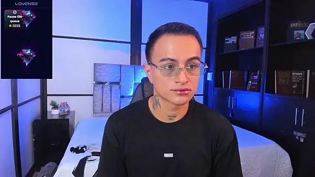 LiamDeep online show from March 4, 8:38 pm