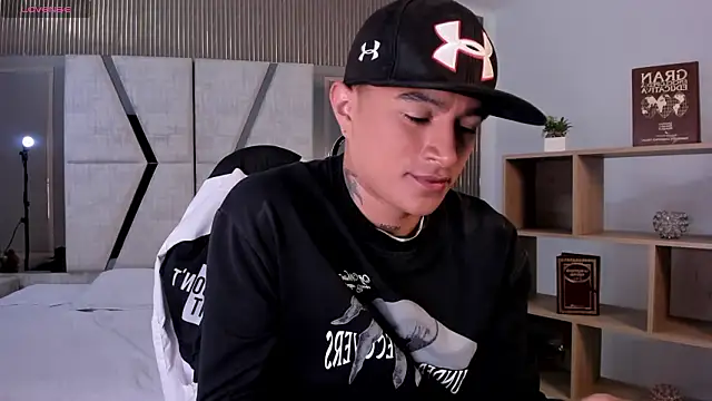 LiamDeep online show from January 15, 8:34 pm