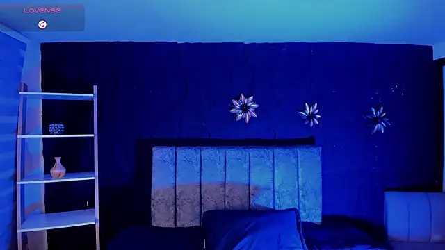 LiamDeep online show from April 16, 9:39 pm