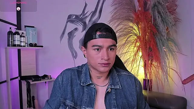 LiamDeep online show from November 2, 9:53 pm