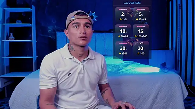 Snapshot of LiamDeep chatting on May 16, 8:30 pm LiamDeep online show from May 16, 8:30 pm
