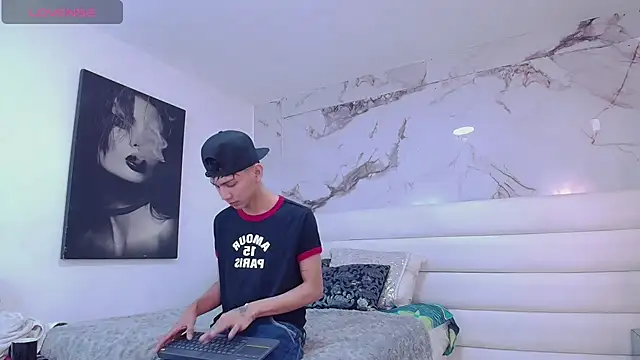 Marcus and Tony online show from May 31, 8:09 pm