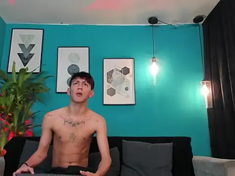 Marcus and Tony online show from December 20, 3:09 am