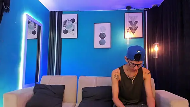 Marcus and Tony online show from March 20, 3:40 am