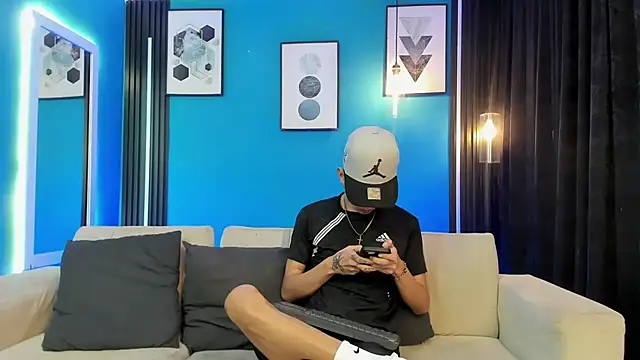 Marcus and Tony online show from March 19, 3:39 am