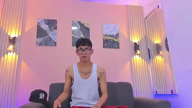 Marcus and Tony online show from June 19, 11:27 am