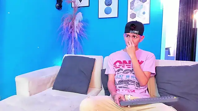 Marcus and Tony online show from February 16, 3:49 am