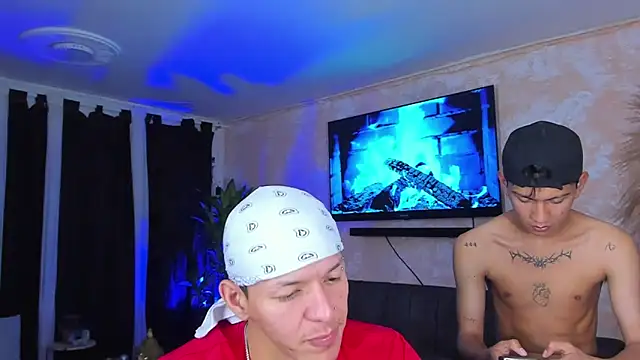 Snapshot of Marcus_and_Tony chatting on September 26, 4:08 am Marcus and Tony online show from September 26, 4:08 am