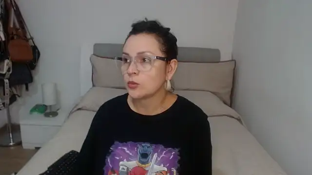 sophie lopez1 online show from June 21, 2:28 am