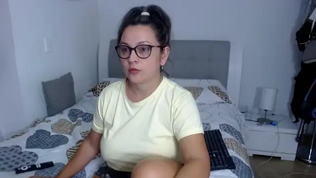 sophie lopez1 online show from February 18, 1:58 am