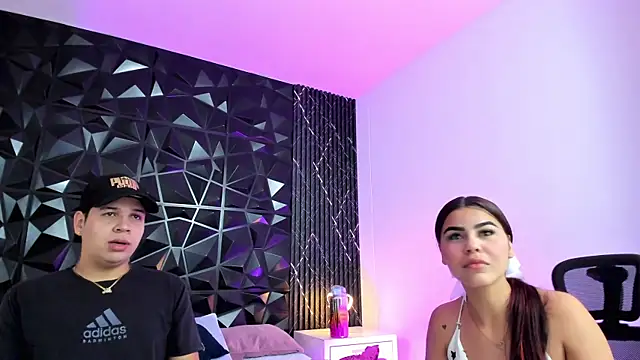 Snapshot of KimberlyLoren chatting on September 20, 1:05 pm KimberlyLoren online show from September 20, 1:05 pm