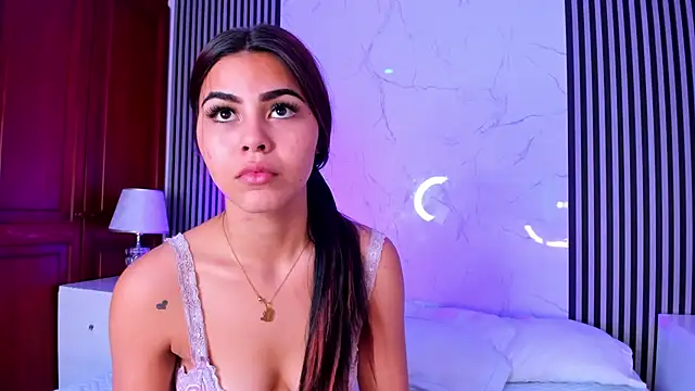Snapshot of KimberlyLoren chatting on October 11, 9:16 pm KimberlyLoren online show from October 11, 9:16 pm