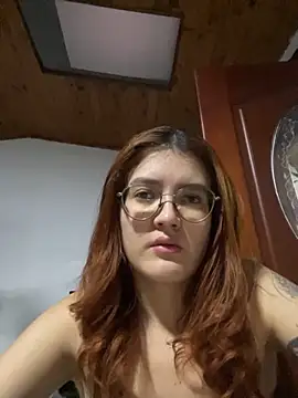 Snapshot of MiaWinxxx chatting on October 15, 10:40 pm MiaWinxxx online show from October 15, 10:40 pm