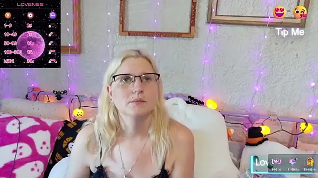samanthamalichite online show from October 9, 7:47 pm