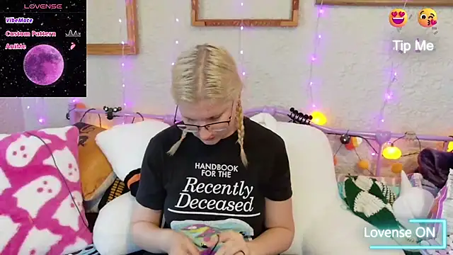 samanthamalichite online show from October 22, 3:11 pm