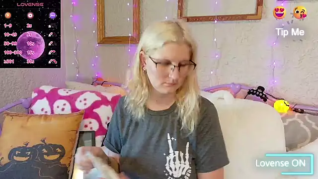 samanthamalichite online show from September 27, 7:20 pm