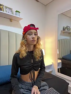 SunshineLizzy online show from November 4, 12:31 pm